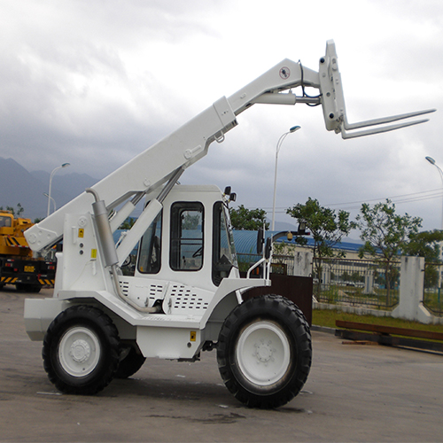 2.5ton telescopic forklift truck